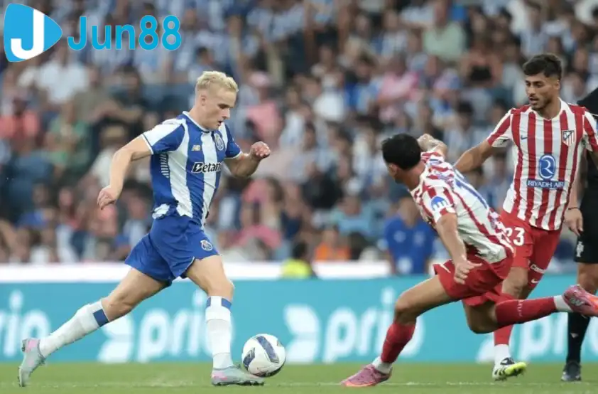 Amorim coi Froholdt là mảnh ghép lý tưởng để thay thế Casemiro