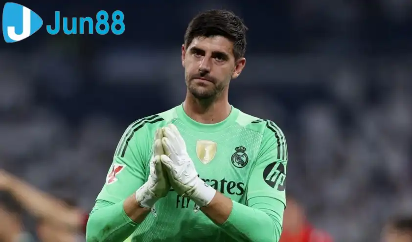 Thibaut Courtois dự kiến sẽ rời Real Madrid vào năm 2027 sau khi hết hợp đồng Thibaut Courtois dự kiến sẽ rời Real Madrid vào năm 2027 sau khi hết hợp đồng