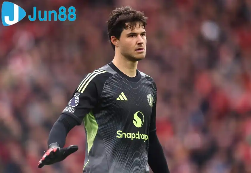 Lammens được cho là có thể trở thành thủ môn xuất sắc nhất thế giới trong tương lai (Ảnh: The Sun).