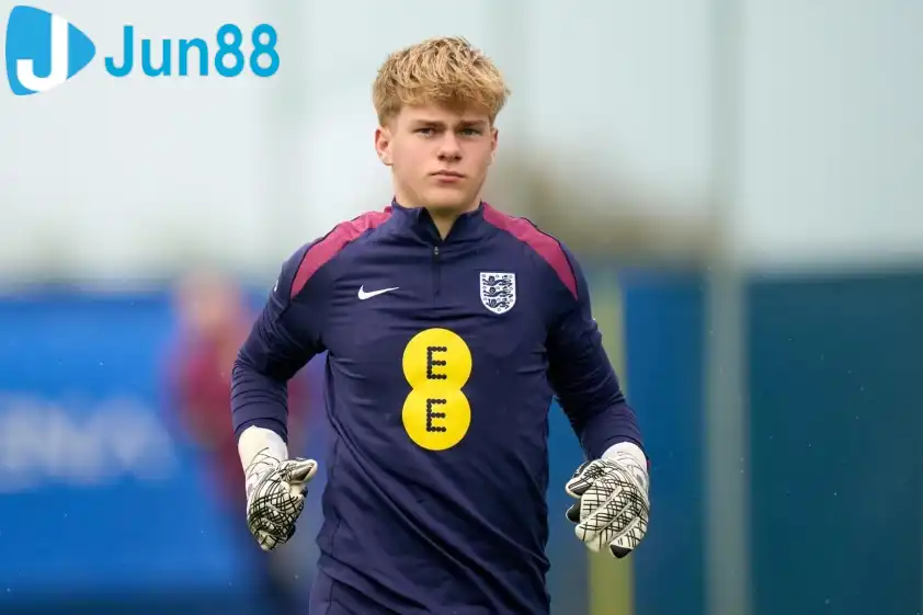 charlie hardy england warms prio 68fc46de2dc06