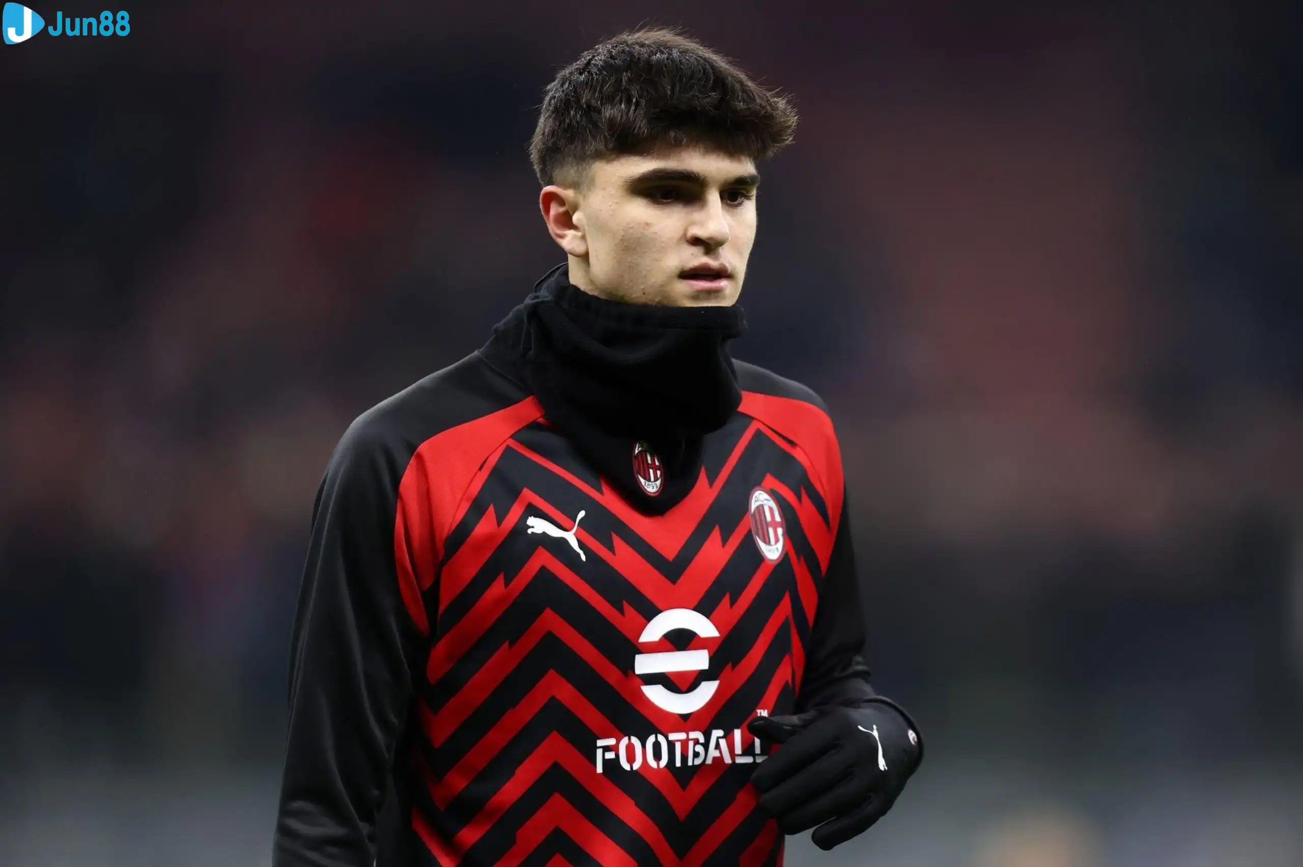 Davide Bartesaghi được đánh giá là viên ngọc quý của AC Milan (Ảnh: CLB) Davide Bartesaghi được đánh giá là viên ngọc quý của AC Milan (Ảnh: CLB)
