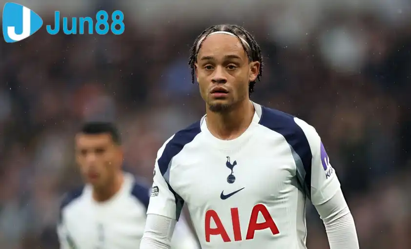 Thương vụ Xavi Simons cập bến Bayern Munich đổ bể vào phút chót Thương vụ Xavi Simons cập bến Bayern Munich đổ bể vào phút chót