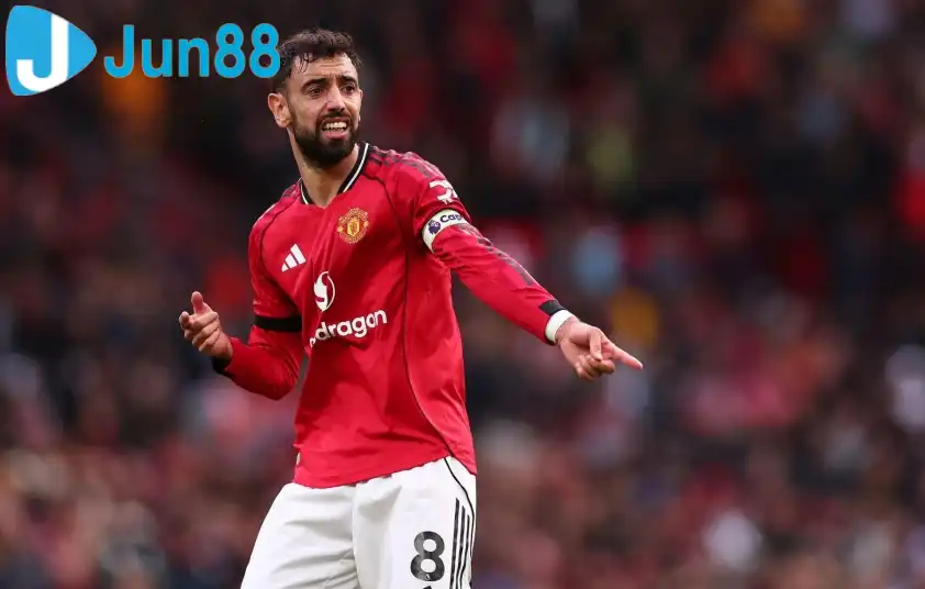 Các CLB tại Ả Rập Xê Út tái quan tâm tới Bruno Fernandes