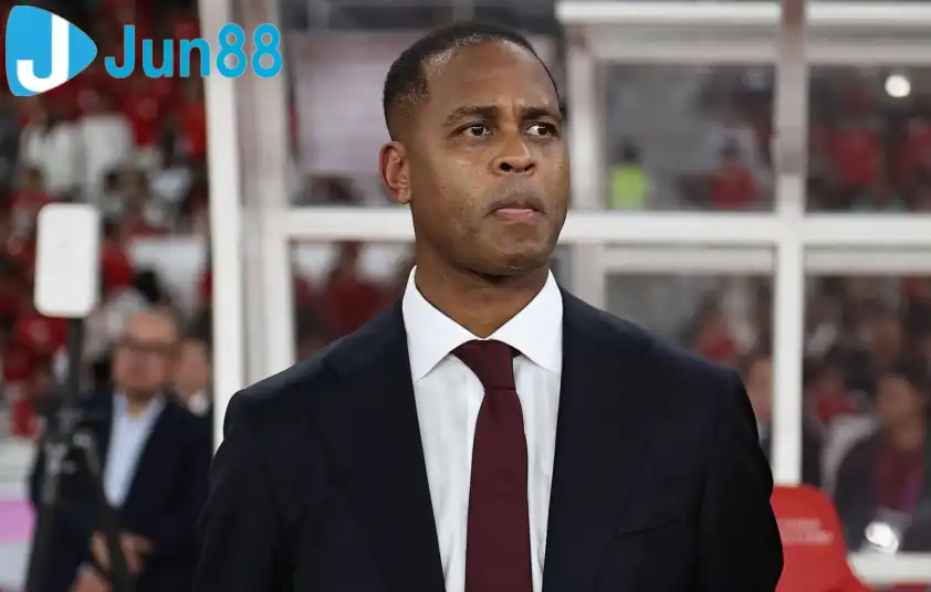 HLV Patrick Kluivert trở về Hà Lan sau khi thất bại trong việc giúp ĐT Indonesia tham dự World Cup 2026 HLV Patrick Kluivert trở về Hà Lan sau khi thất bại trong việc giúp ĐT Indonesia tham dự World Cup 2026
