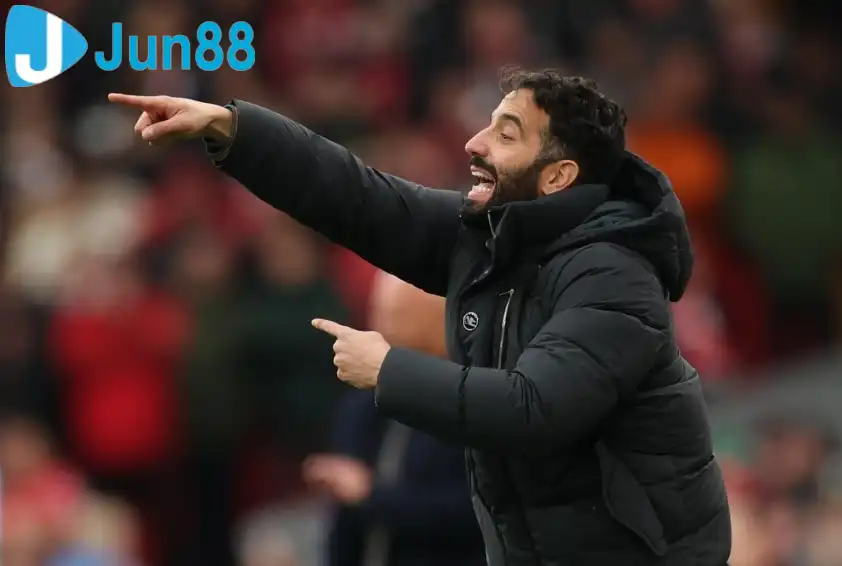 Leao được kỳ vọng sẽ là sự bổ sung chất lượng cho MU. Ảnh: The Mirror Leao được kỳ vọng sẽ là sự bổ sung chất lượng cho MU. Ảnh: The Mirror