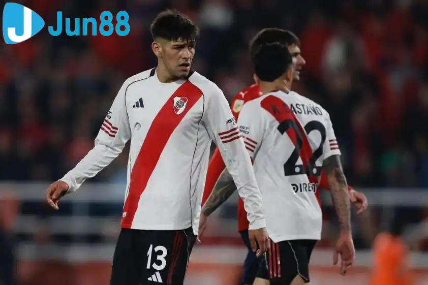 Rivero cũng đang được nhiều ông lớn châu Âu quan tâm. Ảnh: CLB Rivero cũng đang được nhiều ông lớn châu Âu quan tâm. Ảnh: CLB