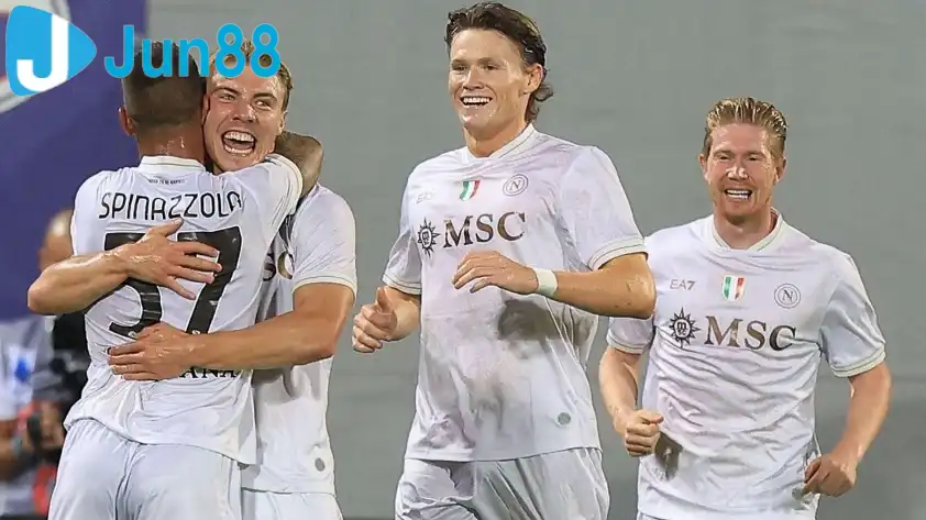 Hồi sinh tại Napoli, Hojlund quyết gắn bó với nước Ý (Ảnh: GOAL)