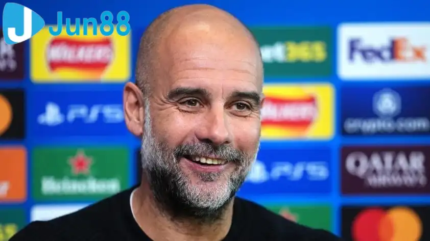 Pep Guardiola cho rằng ông có thể làm HLV được thêm 10 năm nữa (Ảnh: The Sun). Pep Guardiola cho rằng ông có thể làm HLV được thêm 10 năm nữa (Ảnh: The Sun).
