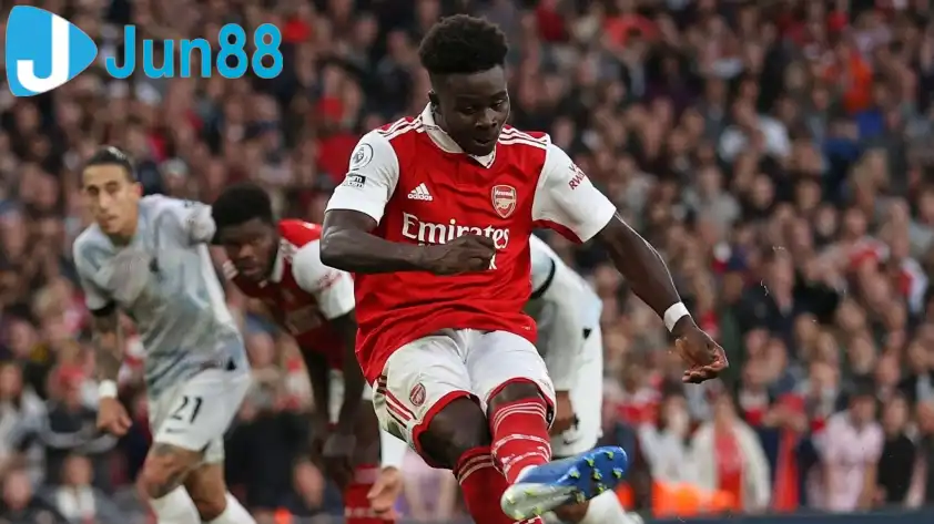 Arsenal chuẩn bị gia hạn với Bukayo Saka (Ảnh: The Sun). Arsenal chuẩn bị gia hạn với Bukayo Saka (Ảnh: The Sun).