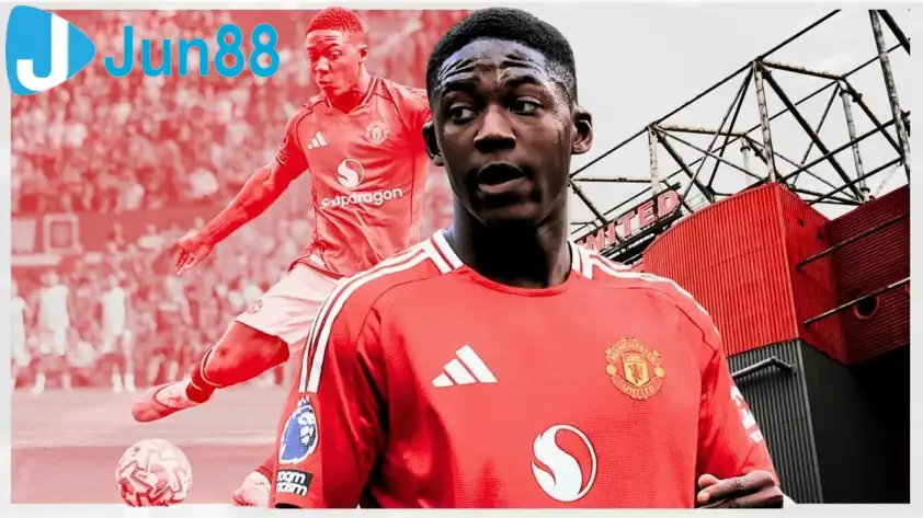 Kobbie Mainoo được xác nhận sẵn sàng rời MU để cập bến Serie A (Ảnh: FootballTransfer). Kobbie Mainoo được xác nhận sẵn sàng rời MU để cập bến Serie A (Ảnh: FootballTransfer).